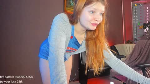 Snapshot of dreamysoul chatting on December 9, 2024, 7:39 pm my name is Lia online show from December 9, 2024, 7:39 pm