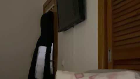 drillest4l online show from December 3, 2024, 7:43 am