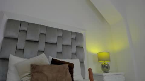 Snapshot of drinklau18 chatting on November 26, 2025, 7:37 pm drinklau18 online show from November 26, 2025, 7:37 pm