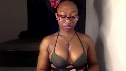 luna online show from February 18, 2026, 5:03 am