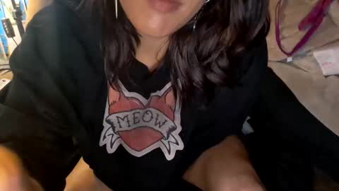 drippinglilygagwell online show from November 12, 2025, 2:12 am