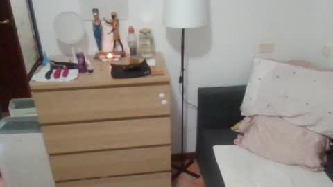 Snapshot of drippingwetpussies chatting on December 4, 2024, 3:15 am drippingwetpussies online show from December 4, 2024, 3:15 am