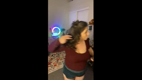 Drippy kitty  online show from March 6, 2026, 8:11 am