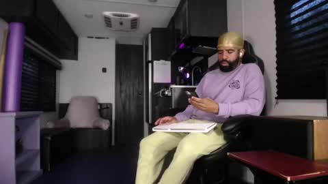 Snapshot of drizzys_room chatting on September 14, 2025, 11:31 am DirtyDrizzy online show from September 14, 2025, 11:31 am