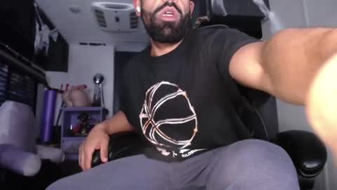 Snapshot of drizzys_room chatting on October 18, 2025, 12:17 pm DirtyDrizzy online show from October 18, 2025, 12:17 pm