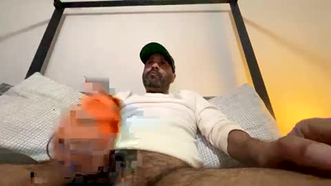 Snapshot of drspunkalott chatting on January 22, 2025, 12:27 pm drspunkalott online show from January 22, 2025, 12:27 pm