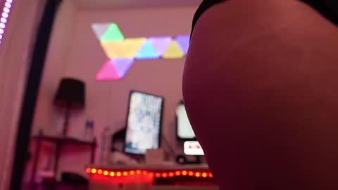 Trixy  Latex Doll online show from November 21, 2025, 10:58 am