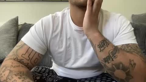 Snapshot of dtfandrecord chatting on April 5, 2026, 10:29 pm dtfandrecord online show from April 5, 2026, 10:29 pm