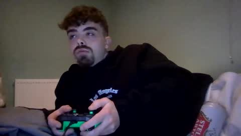 Snapshot of dude106954 chatting on February 24, 2026, 12:52 am dude106954 online show from February 24, 2026, 12:52 am