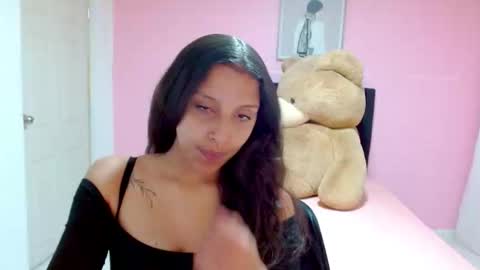 dulce1609 online show from February 18, 2025, 10:25 pm