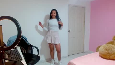 dulce1609 online show from March 3, 2025, 8:00 pm