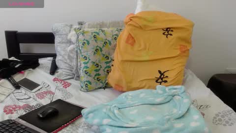 dulce1791 online show from December 10, 2024, 1:22 pm