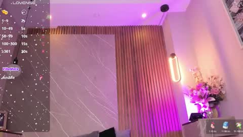 dulce__fiore07 online show from November 27, 2025, 7:38 pm