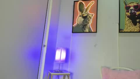 dulce__fiore07 online show from April 14, 2026, 12:33 pm