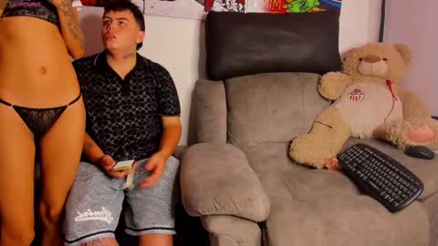 dulce_and_lion online show from October 21, 2025, 5:08 am