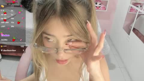 Snapshot of dulce_powl chatting on October 1, 2025, 3:40 pm Dulce  online show from October 1, 2025, 3:40 pm