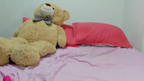 Snapshot of dulce_roberts_ chatting on December 14, 2024, 4:20 pm Dulce  online show from December 14, 2024, 4:20 pm