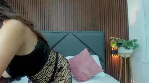 V I C T O R I A online show from February 11, 2025, 1:20 pm