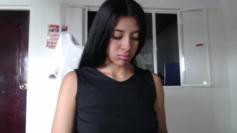Snapshot of dulceisabellax chatting on January 25, 2025, 5:19 pm dulceisabellax online show from January 25, 2025, 5:19 pm