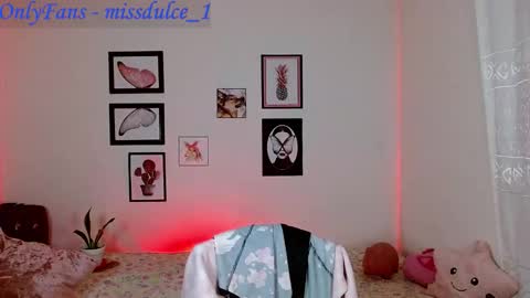 Dulce online show from November 29, 2025, 1:08 am