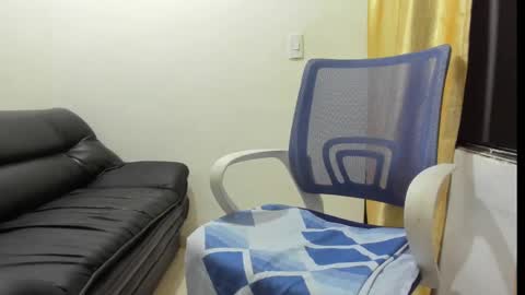 Snapshot of dulcemilf_ chatting on January 19, 2025, 4:44 am Dulce  online show from January 19, 2025, 4:44 am