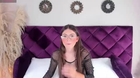 dulcevela online show from March 6, 2025, 4:30 am