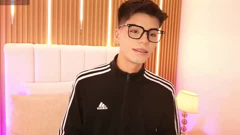 Dulcey online show from March 25, 2026, 5:35 am