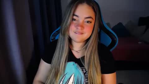 Nicole   online show from January 10, 2025, 4:44 am