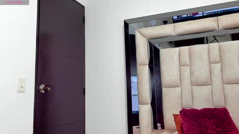 duran_dhikol1 online show from December 9, 2024, 2:24 am