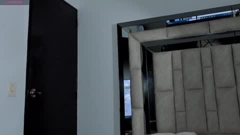 duran_dhikol1 online show from December 14, 2024, 6:13 am