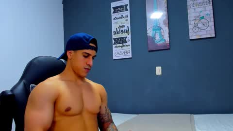 duran_dhikol1 online show from October 17, 2025, 2:37 am