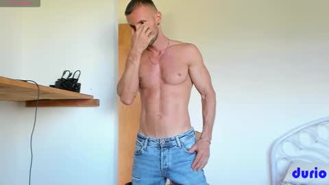 Durio online show from February 28, 2026, 9:38 pm