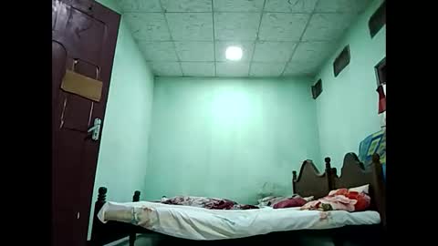 Snapshot of duskytamilkarthik chatting on February 13, 2026, 1:23 am duskytamilkarthik online show from February 13, 2026, 1:23 am