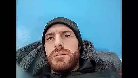 dust3229 online show from December 16, 2025, 6:35 pm