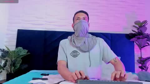 Dustin Sonne online show from September 14, 2025, 3:38 am