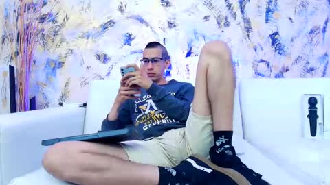 Dustin Dollin online show from March 11, 2025, 9:37 pm