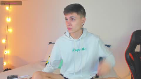 Snapshot of dustinlevine chatting on January 13, 2025, 1:02 am Dustin Levy online show from January 13, 2025, 1:02 am