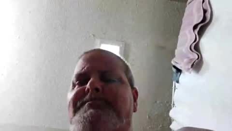 dustwon1 online show from June 7, 2026, 10:35 pm