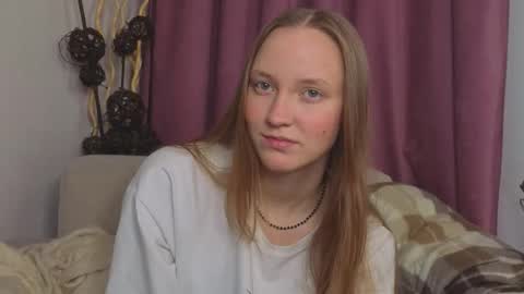 Jenny online show from December 5, 2025, 7:21 pm