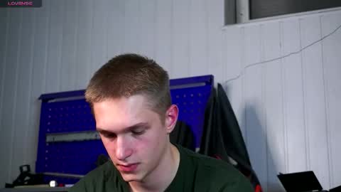 Dustyn online show from November 5, 2025, 3:45 pm