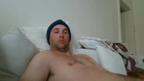 Snapshot of dustyroy09 chatting on November 4, 2025, 11:37 pm dustyroy09 online show from November 4, 2025, 11:37 pm