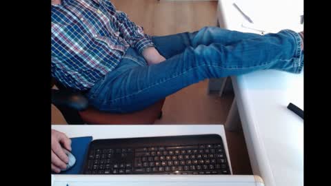 dutchpornking2 online show from February 2, 2025, 9:19 am