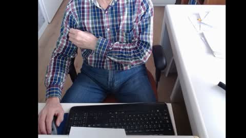 dutchpornking2 online show from February 3, 2025, 8:02 am