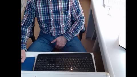 dutchpornking2 online show from February 17, 2025, 11:44 am