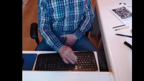 dutchpornking2 online show from February 28, 2025, 8:09 am