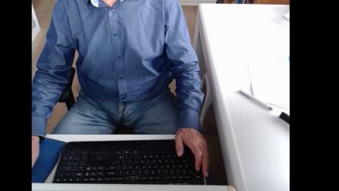 dutchpornking2 online show from September 17, 2025, 8:49 am