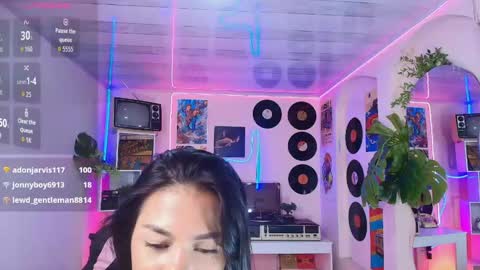 duulce_mia online show from May 11, 2026, 2:45 pm