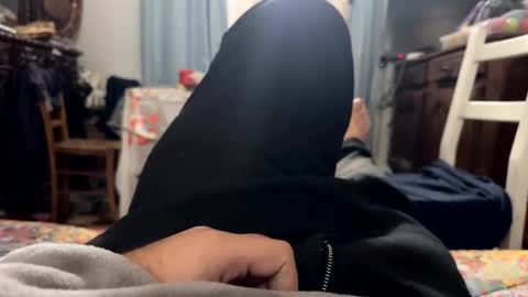 Snapshot of dv0075 chatting on November 18, 2025, 12:20 pm dv0075 online show from November 18, 2025, 12:20 pm