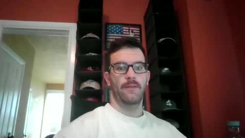 dweav240 online show from October 20, 2025, 7:36 pm