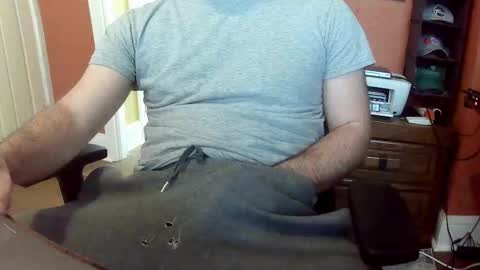 dweav240 online show from October 24, 2025, 7:10 pm